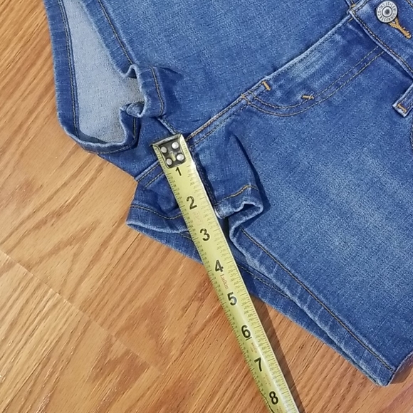 Levi's shorts 27 - Picture 8 of 8